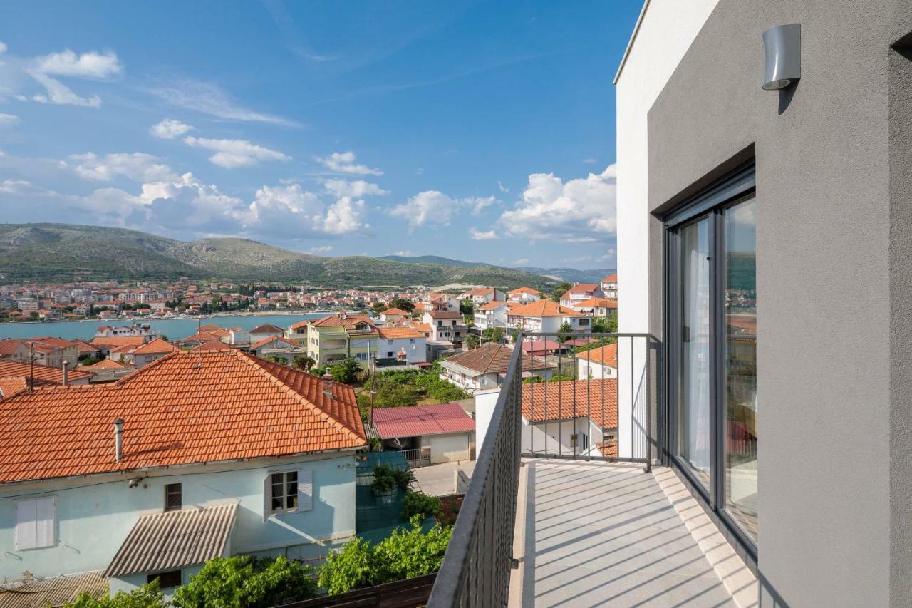 Villa Salt - 10 People, Heated Pool, Trogir, Near Beach & Split Airport Exterior photo